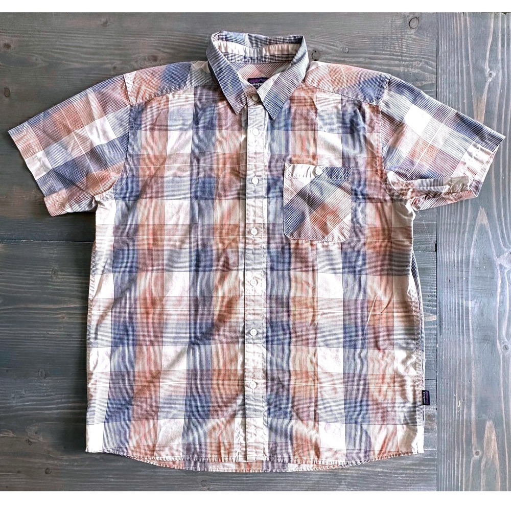 Patagonia Organic Cotton Short Sleeve ButtonUp Shirt Multicolor Plaid - Plz Read